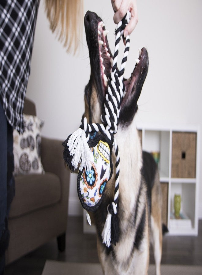 جو دوج لعبة حبل للكلاب من goDog بتصميم جماجم السكر، مناسبة ليوم الموتى، مزودة بتقنية حماية من المضغ - أبيض، كبير - Image 2